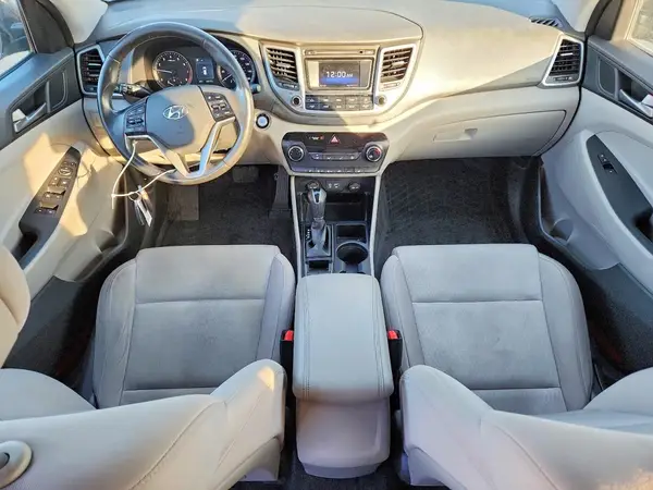 KM8J3CA21GU162828 2016 HYUNDAI TUCSON - Image 8
