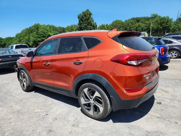 KM8J3CA21GU168242 2016 HYUNDAI TUCSON - Image 2
