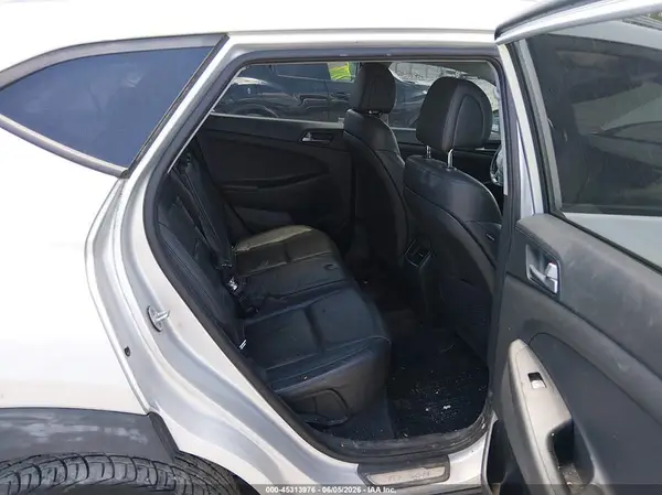KM8J3CA21GU169570 2016 HYUNDAI TUCSON - Image 8