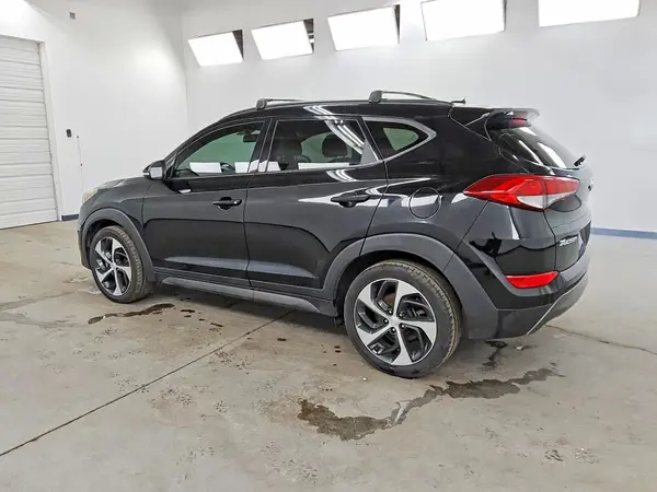 KM8J3CA21GU170654 2016 HYUNDAI TUCSON - Image 2