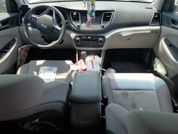 KM8J3CA21GU176860 2016 HYUNDAI TUCSON - Image 8