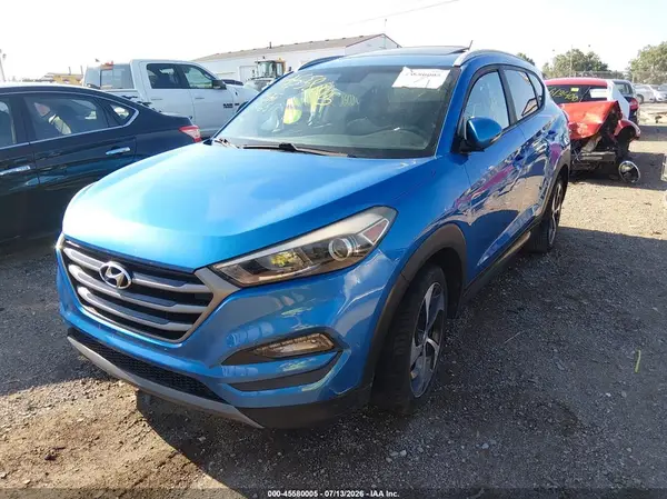 KM8J3CA21GU196817 2016 HYUNDAI TUCSON - Image 2