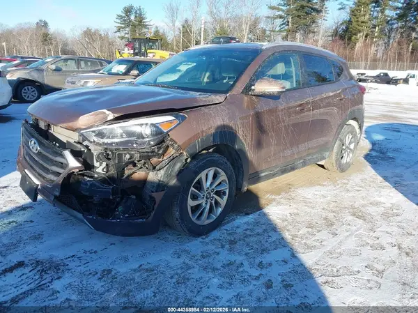 KM8J3CA21GU197997 2016 HYUNDAI TUCSON - Image 2