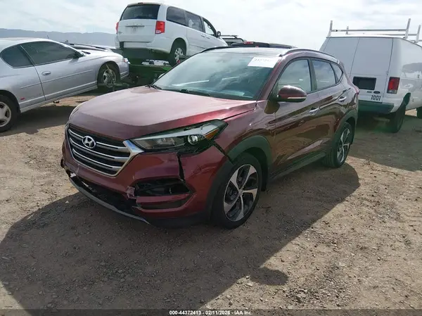 KM8J3CA21GU205807 2016 HYUNDAI TUCSON - Image 2
