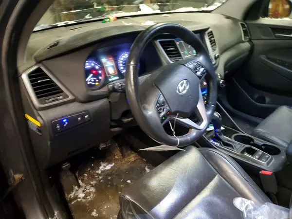 KM8J3CA21GU211154 2016 HYUNDAI TUCSON - Image 8