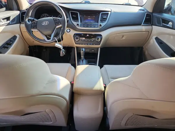 KM8J3CA21GU224728 2016 HYUNDAI TUCSON - Image 8