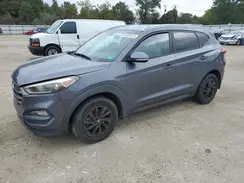 KM8J3CA21GU226141 2016 HYUNDAI TUCSON