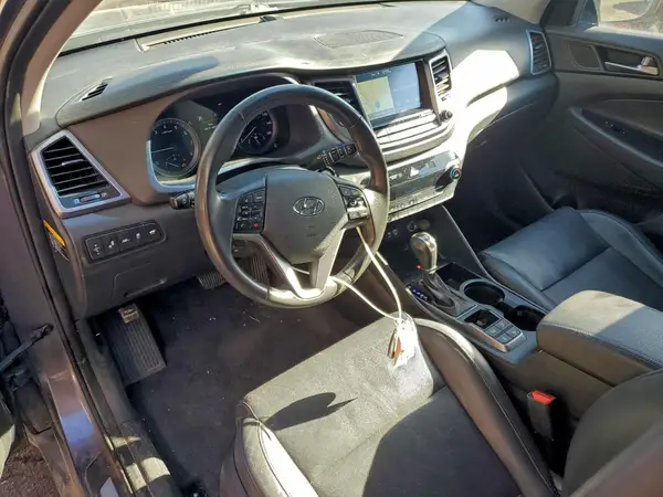 KM8J3CA21GU226642 2016 HYUNDAI TUCSON - Image 8