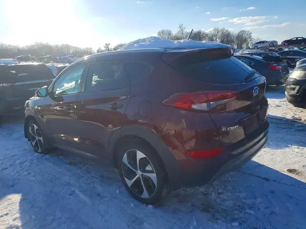 KM8J3CA21GU229931 2016 HYUNDAI TUCSON - Image 2