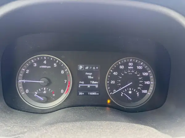 KM8J3CA21GU232571 2016 HYUNDAI TUCSON - Image 8
