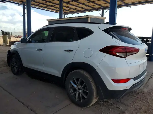 KM8J3CA21GU243277 2016 HYUNDAI TUCSON - Image 2