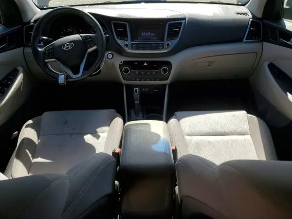 KM8J3CA21GU268535 2016 HYUNDAI TUCSON - Image 8