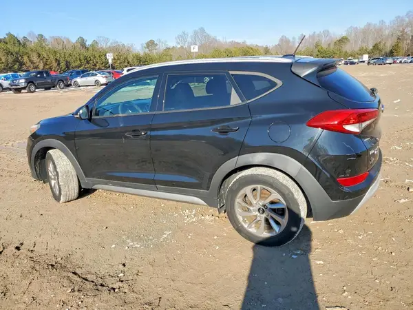KM8J3CA21HU273977 2017 HYUNDAI TUCSON - Image 2