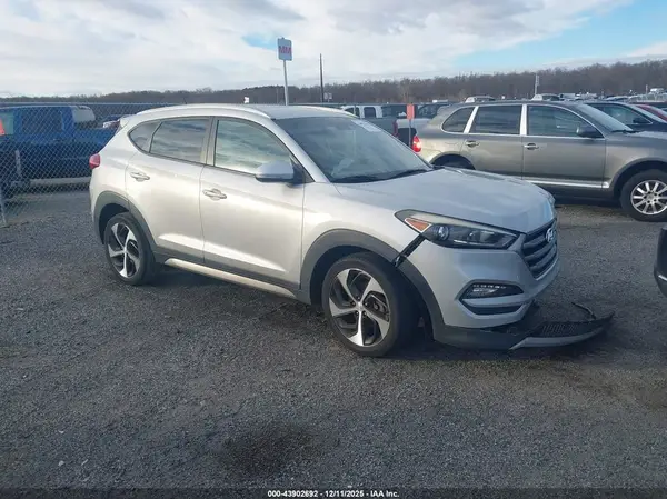 KM8J3CA21HU287734 2017 HYUNDAI TUCSON - Image 1
