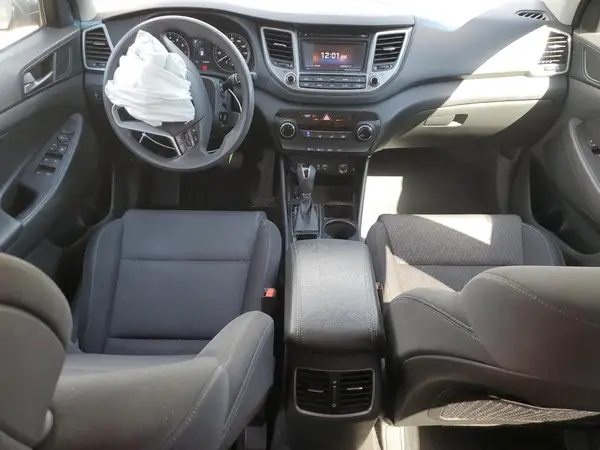 KM8J3CA21HU310431 2017 HYUNDAI TUCSON - Image 8