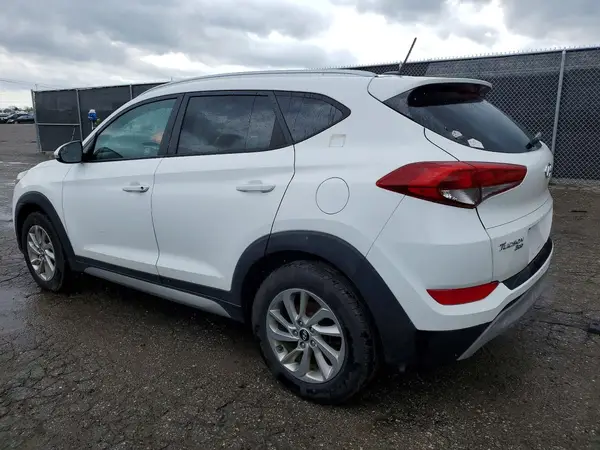KM8J3CA21HU322501 2017 HYUNDAI TUCSON - Image 2