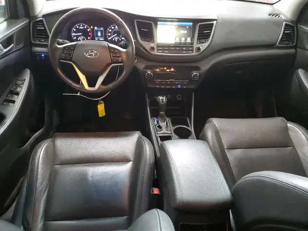 KM8J3CA21HU337063 2017 HYUNDAI TUCSON - Image 8