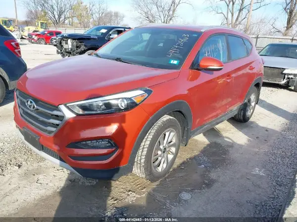 KM8J3CA21HU341467 2017 HYUNDAI TUCSON - Image 2