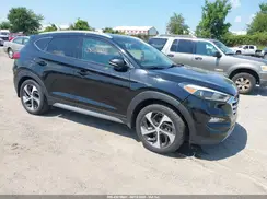 KM8J3CA21HU343171 2017 HYUNDAI TUCSON