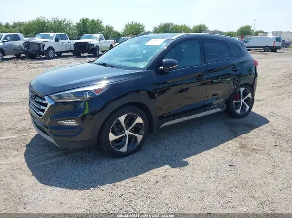 KM8J3CA21HU343171 2017 HYUNDAI TUCSON - Image 2