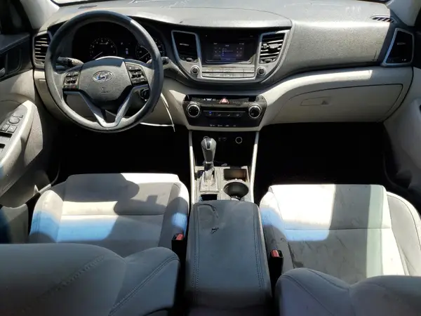 KM8J3CA21HU344157 2017 HYUNDAI TUCSON - Image 8