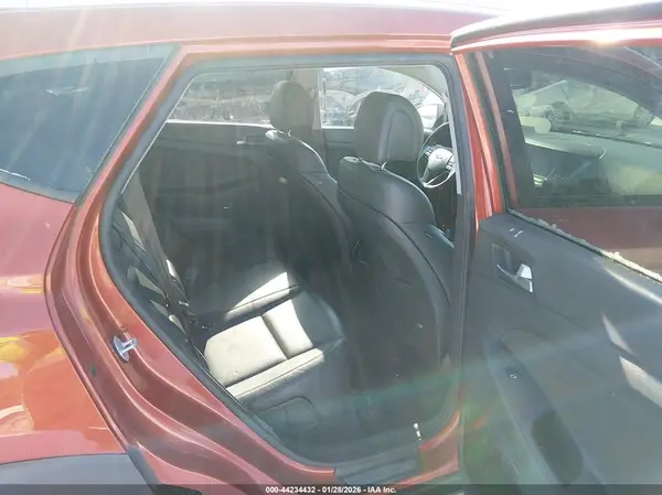 KM8J3CA21HU344420 2017 HYUNDAI TUCSON - Image 8
