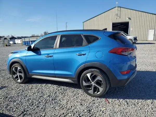 KM8J3CA21HU364070 2017 HYUNDAI TUCSON - Image 2