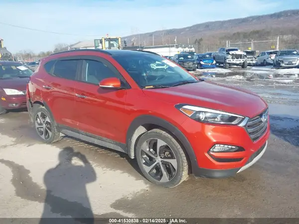 KM8J3CA21HU369124 2017 HYUNDAI TUCSON - Image 1