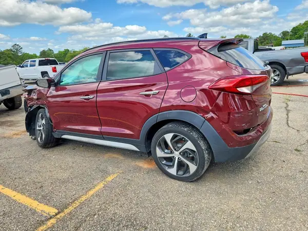 KM8J3CA21HU370399 2017 HYUNDAI TUCSON - Image 2