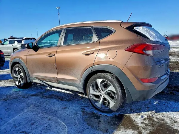 KM8J3CA21HU379717 2017 HYUNDAI TUCSON - Image 2