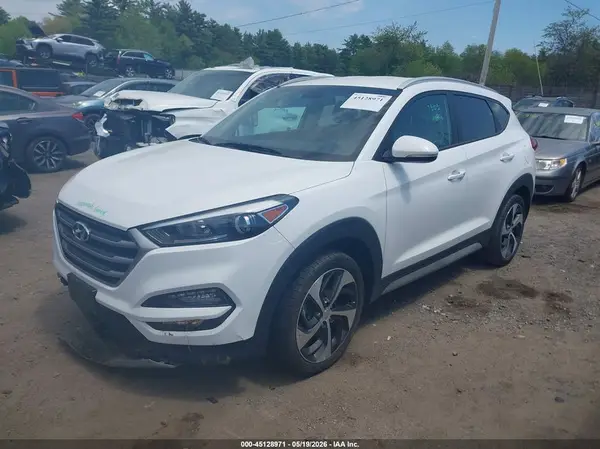 KM8J3CA21HU409704 2017 HYUNDAI TUCSON - Image 2