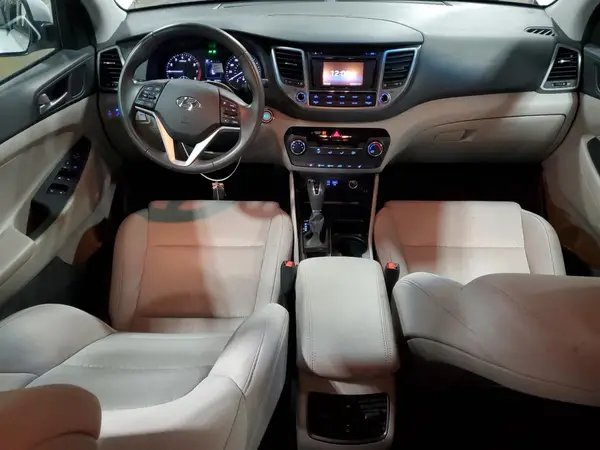 KM8J3CA21HU425269 2017 HYUNDAI TUCSON - Image 8