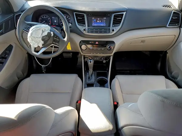 KM8J3CA21HU436062 2017 HYUNDAI TUCSON - Image 8