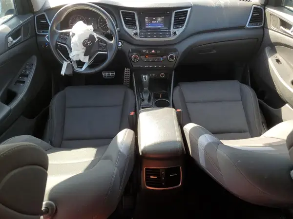 KM8J3CA21HU437633 2017 HYUNDAI TUCSON - Image 8