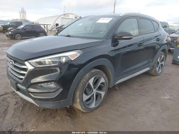 KM8J3CA21HU471135 2017 HYUNDAI TUCSON - Image 2
