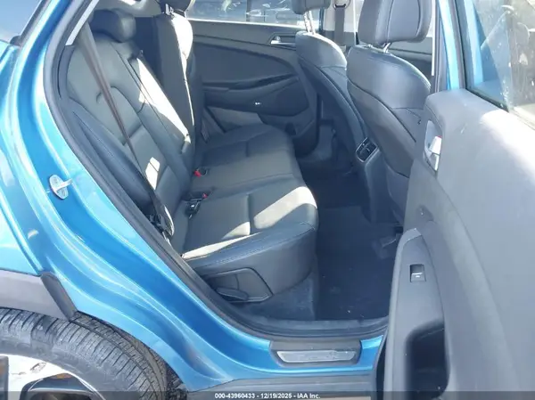 KM8J3CA21HU475332 2017 HYUNDAI TUCSON - Image 8