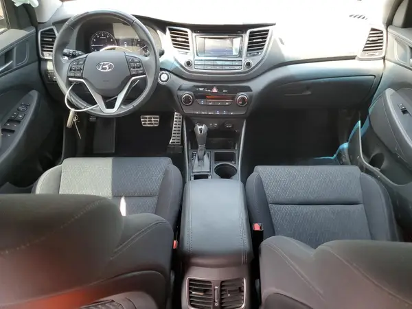 KM8J3CA21HU492518 2017 HYUNDAI TUCSON - Image 8