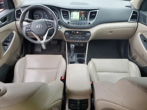 KM8J3CA21HU503436 2017 HYUNDAI TUCSON - Image 8