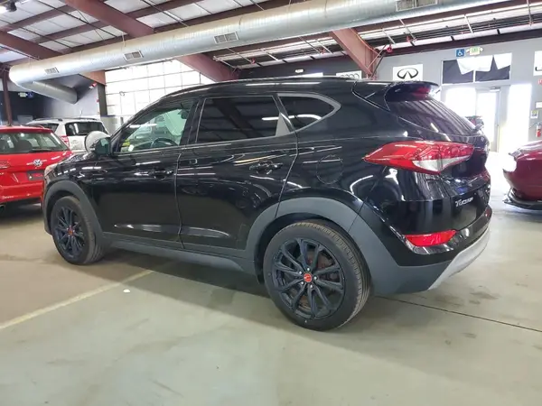 KM8J3CA21HU514792 2017 HYUNDAI TUCSON - Image 2