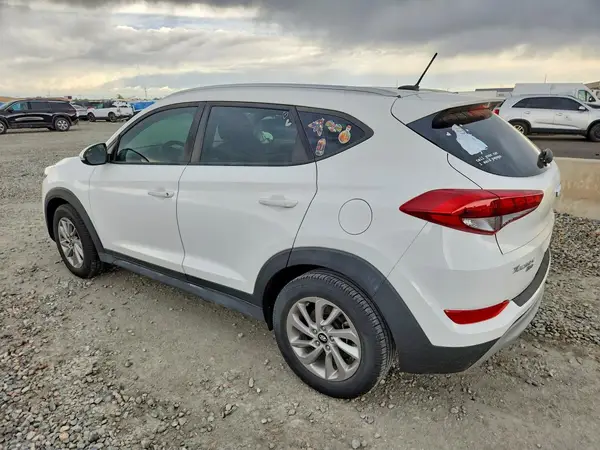 KM8J3CA21HU528613 2017 HYUNDAI TUCSON - Image 2