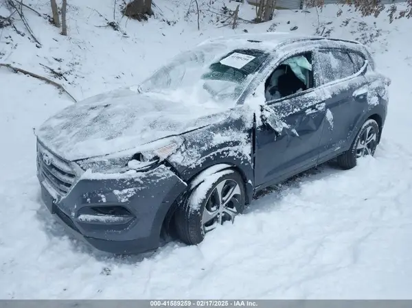 KM8J3CA21HU552183 2017 HYUNDAI TUCSON - Image 2