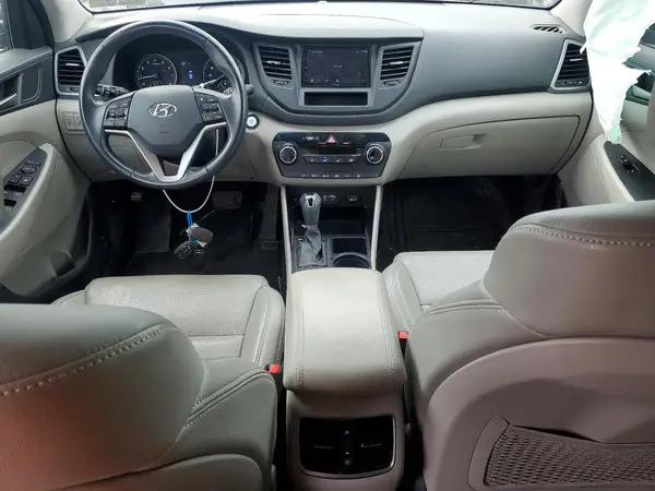 KM8J3CA21HU592568 2017 HYUNDAI TUCSON - Image 8