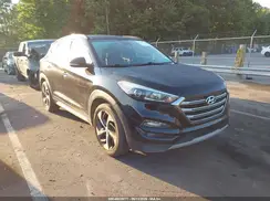 KM8J3CA21HU598628 2017 HYUNDAI TUCSON