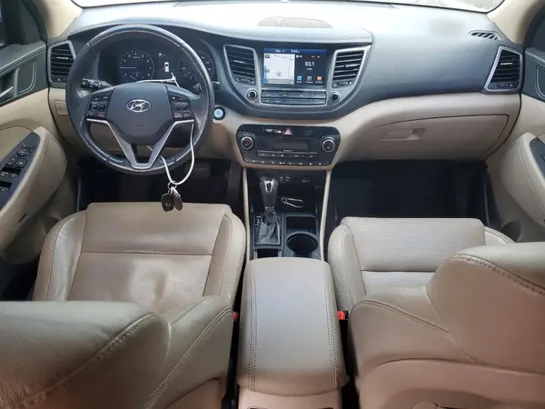 KM8J3CA21JU612016 2018 HYUNDAI TUCSON - Image 8
