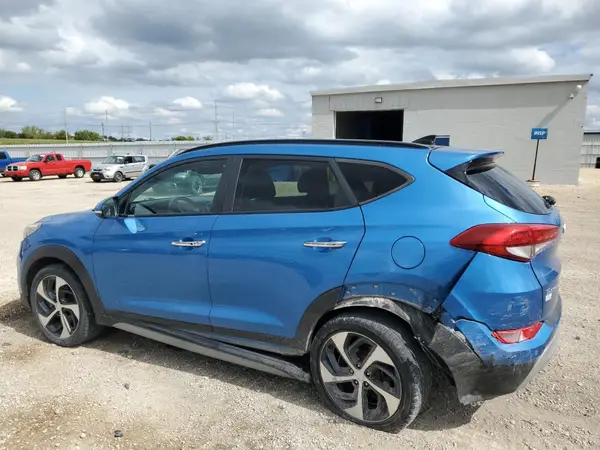 KM8J3CA21JU618883 2018 HYUNDAI TUCSON - Image 2