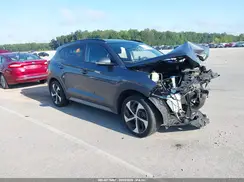 KM8J3CA21JU619919 2018 HYUNDAI TUCSON