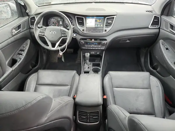 KM8J3CA21JU627079 2018 HYUNDAI TUCSON - Image 8