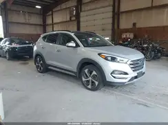 KM8J3CA21JU666027 2018 HYUNDAI TUCSON
