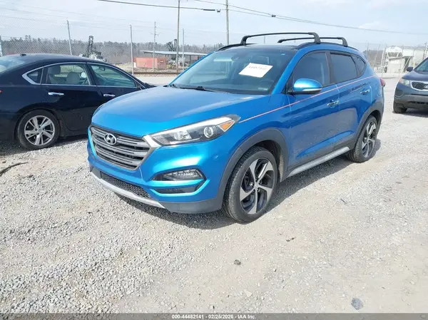 KM8J3CA21JU720202 2018 HYUNDAI TUCSON - Image 2