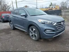 KM8J3CA21JU752664 2018 HYUNDAI TUCSON